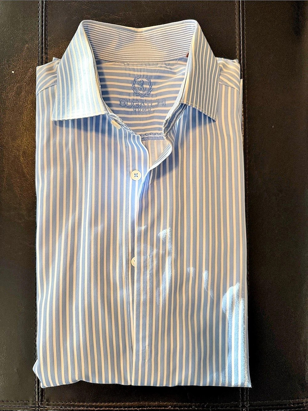 Bugatchi Men's Striped Dress Shirt in Blue & White Like New